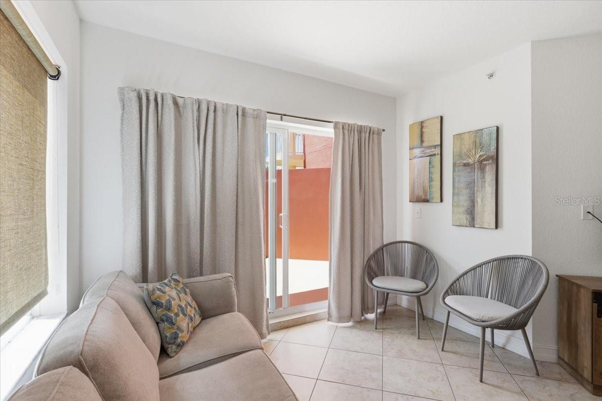 TB8485828 Property Photo 6