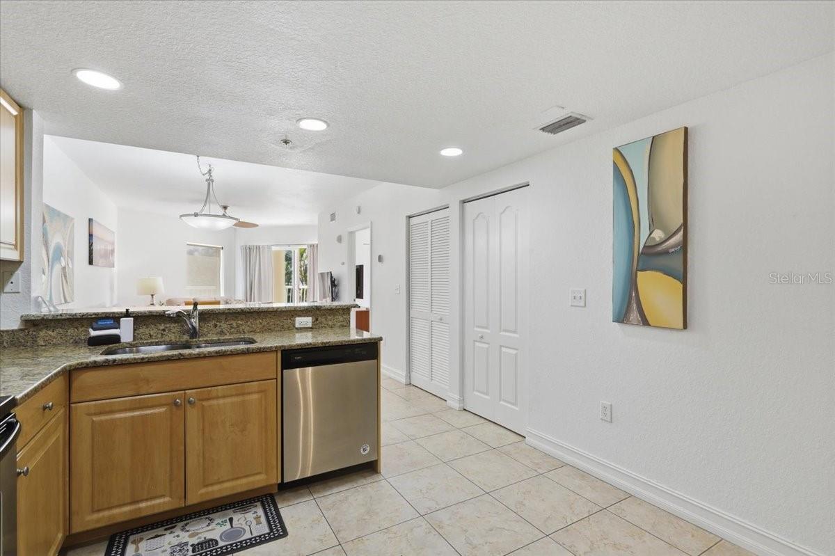 TB8485828 Property Photo 12