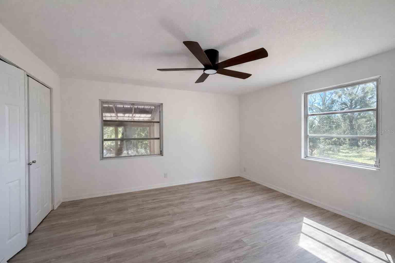 502 Nw Crystal St Property Photo 14