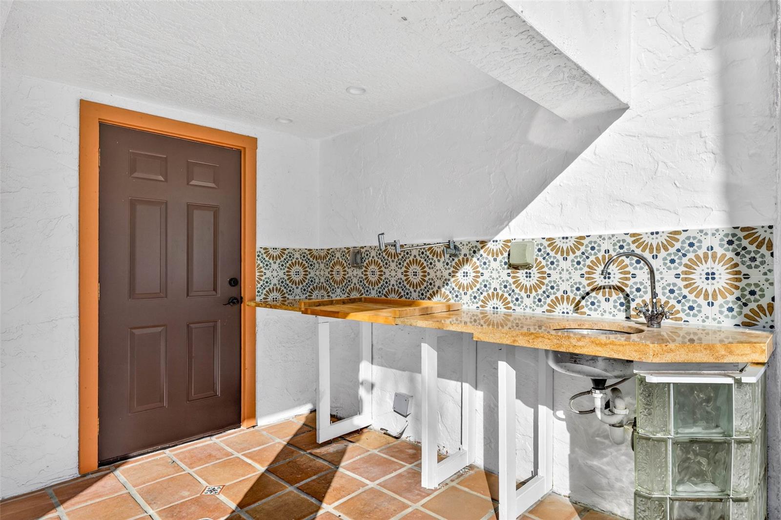 236 San Salvador Dr Property Photo 41