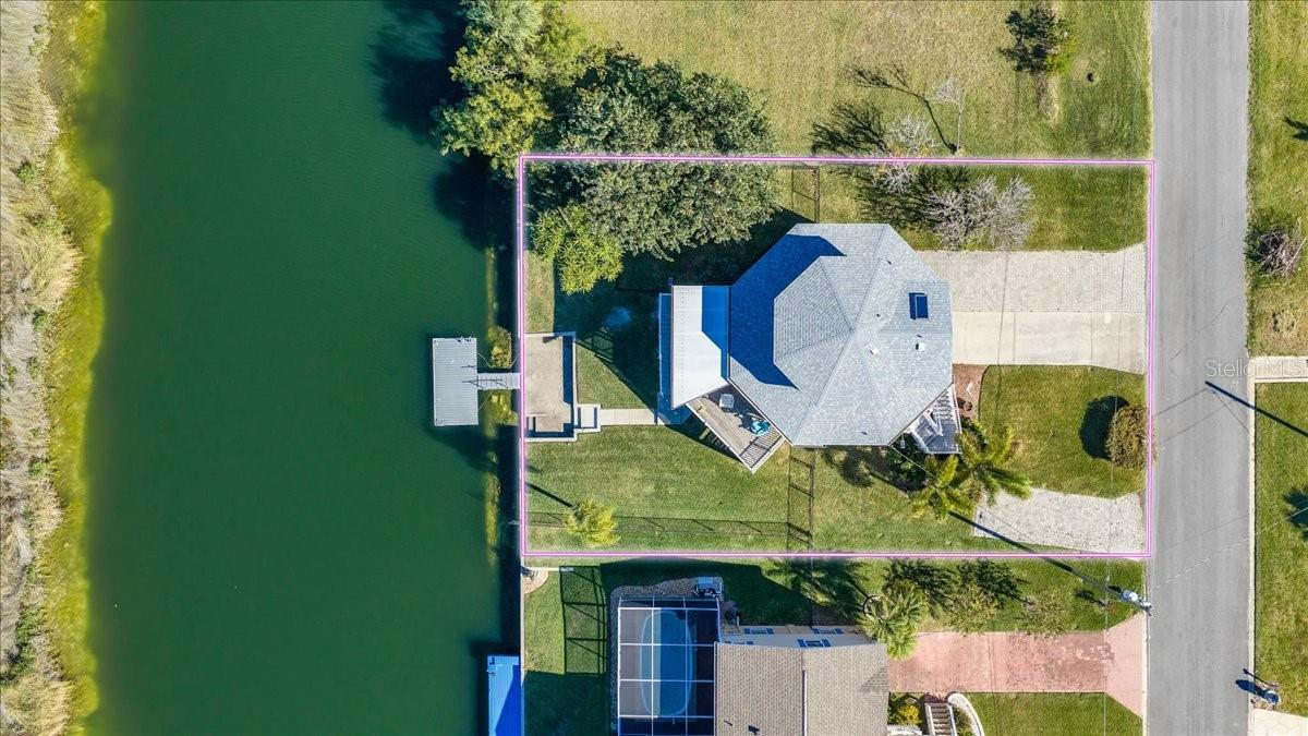 3460 Crape Myrtle Dr Property Photo 4
