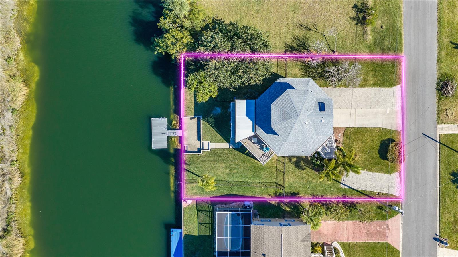 3460 Crape Myrtle Dr Property Photo 4