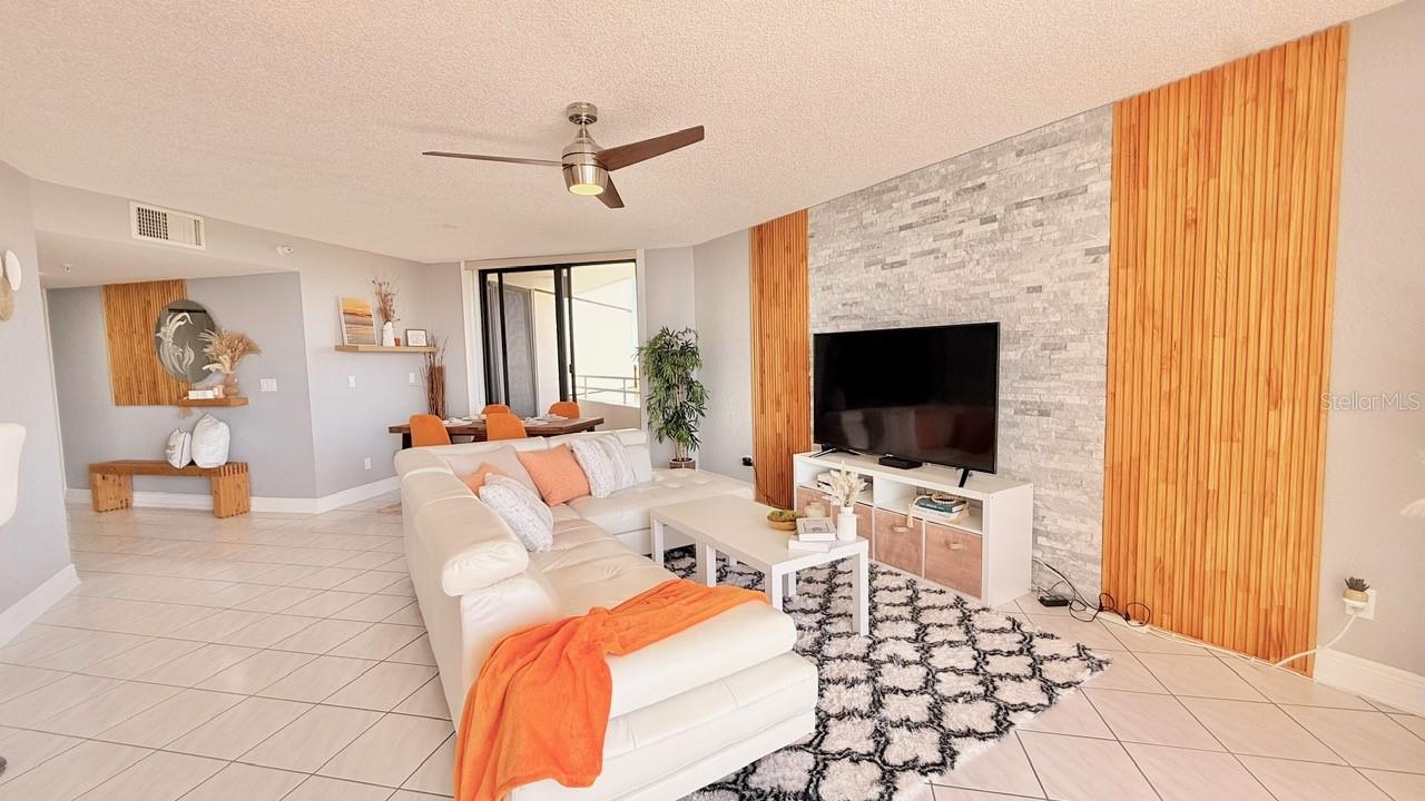 5940 Pelican Bay Plz S #1105 Property Photo 13