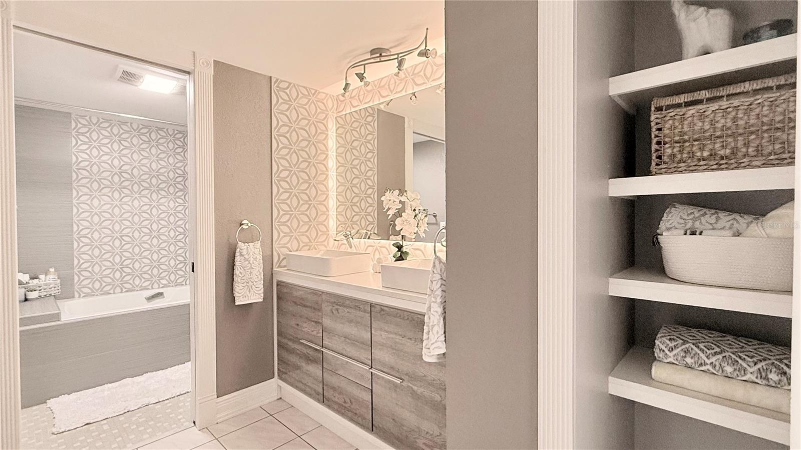 5940 Pelican Bay Plz S #1105 Property Photo 43