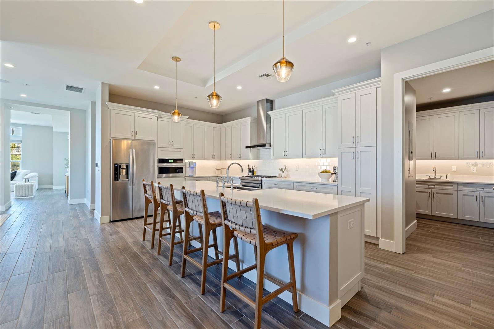 91 Davis Blvd #201 Property Photo 3