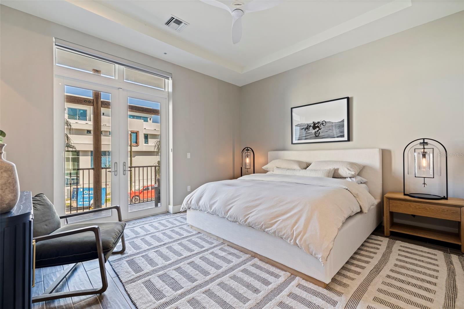 91 Davis Blvd #201 Property Photo 4