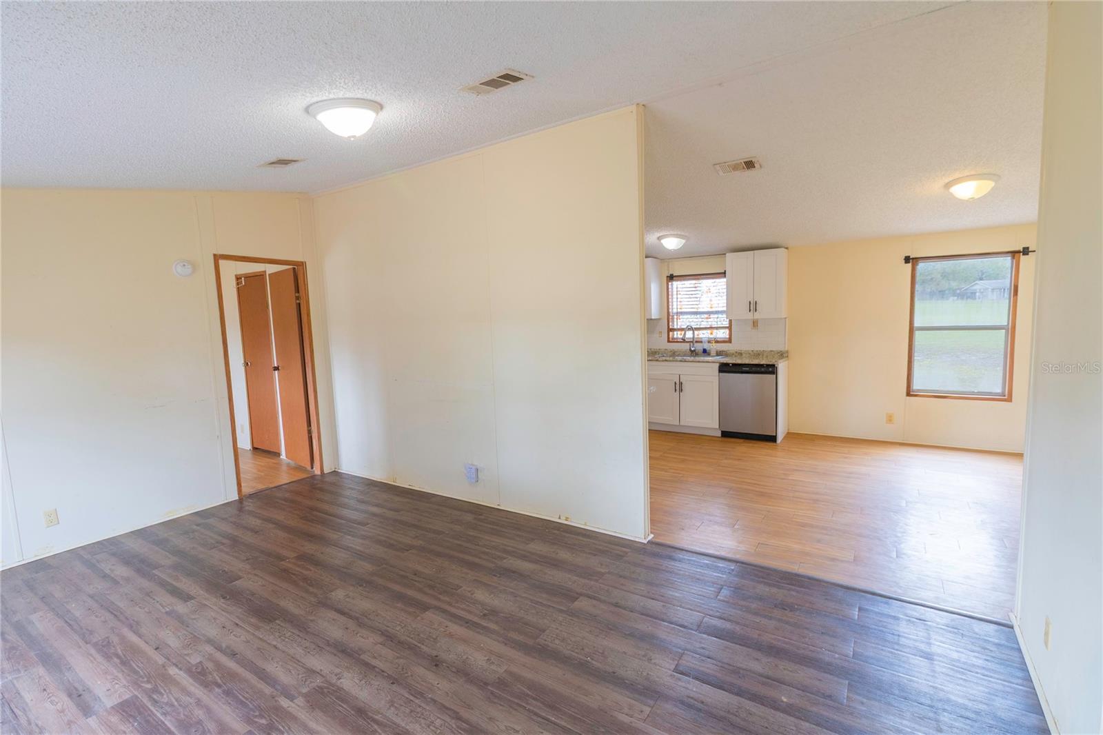 4306 Tevalo Dr Property Photo 6
