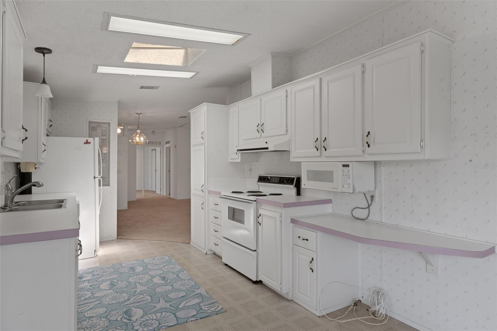 7482 Dinsmore St Property Photo 11