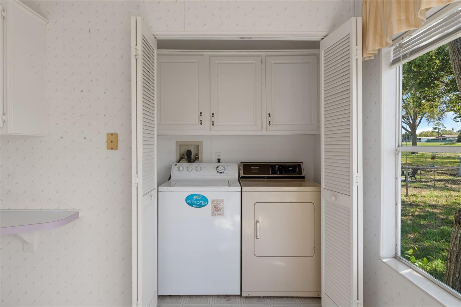 7482 Dinsmore St Property Photo 15