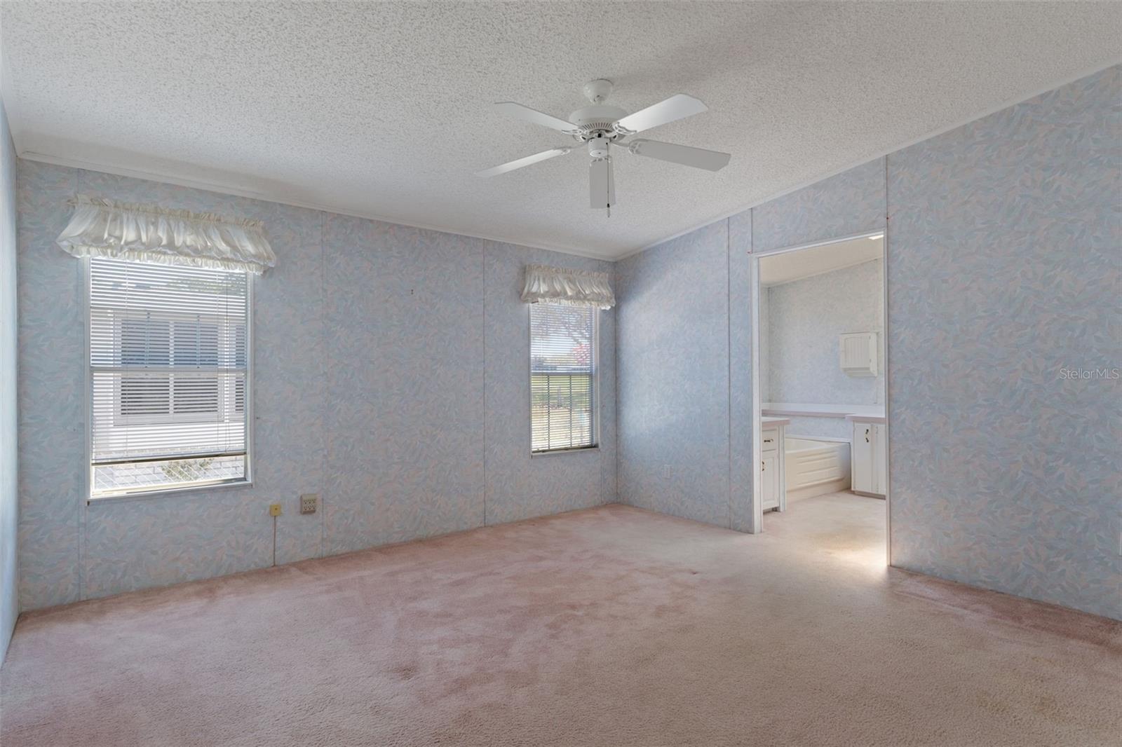 7482 Dinsmore St Property Photo 16