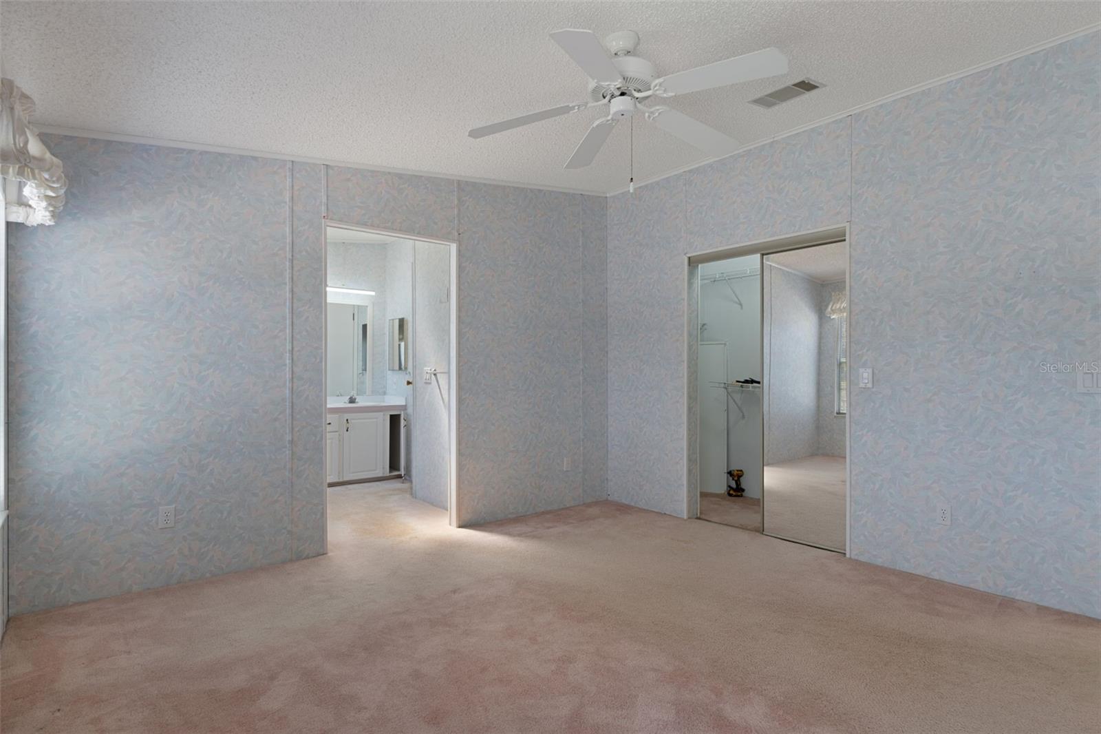7482 Dinsmore St Property Photo 17