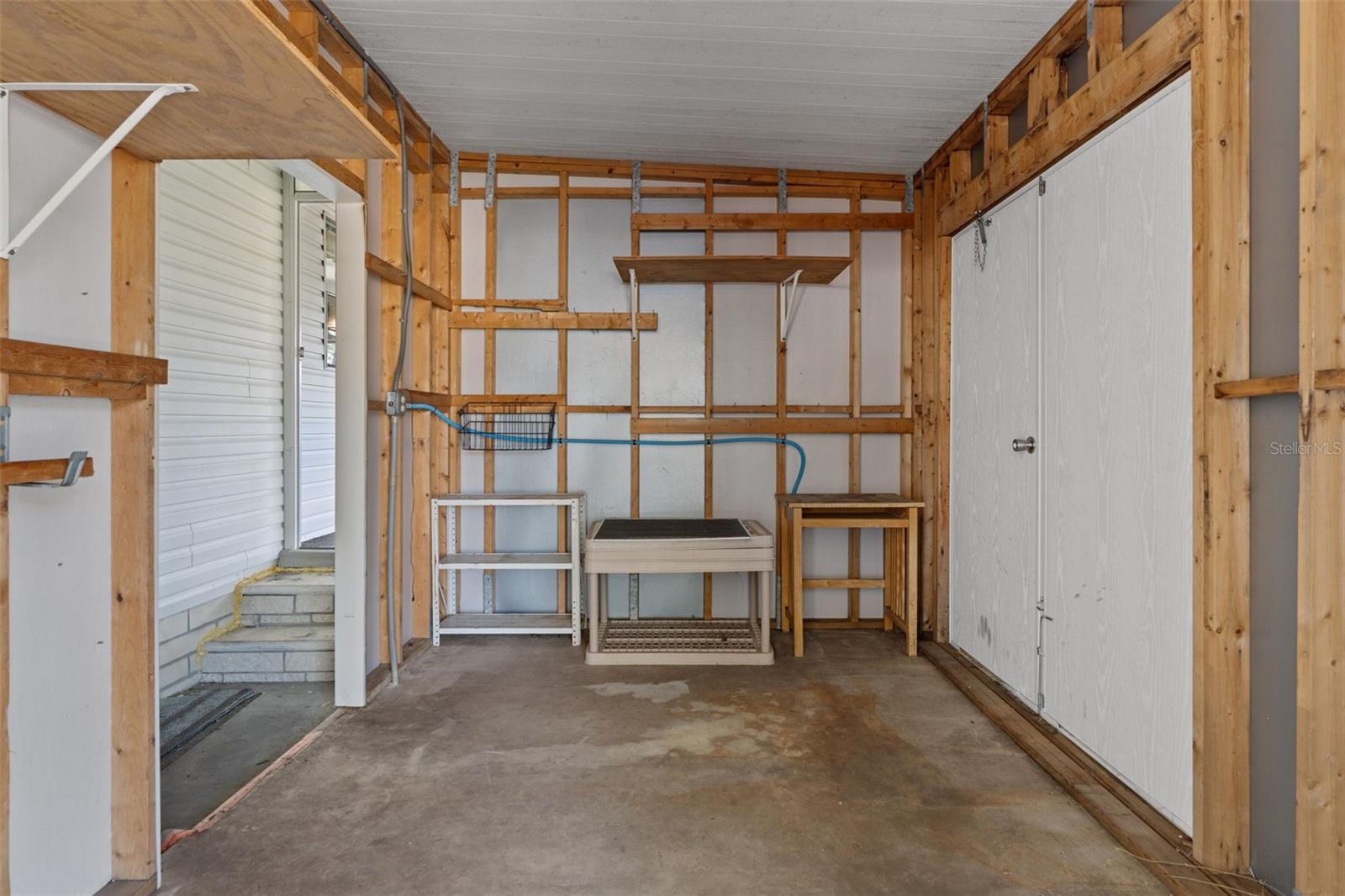 7482 Dinsmore St Property Photo 29