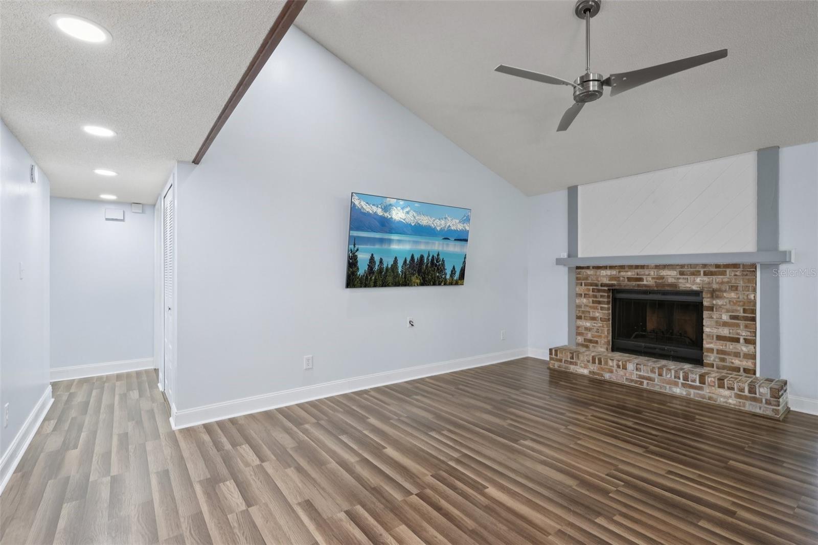3613 Coppertree Cir Property Photo 3