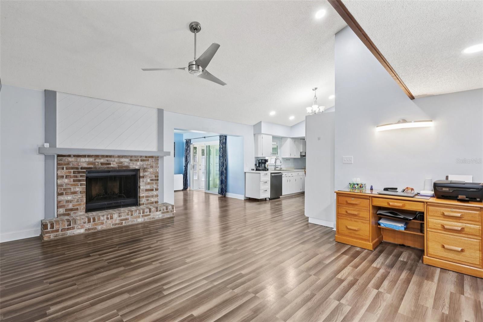 3613 Coppertree Cir Property Photo 6