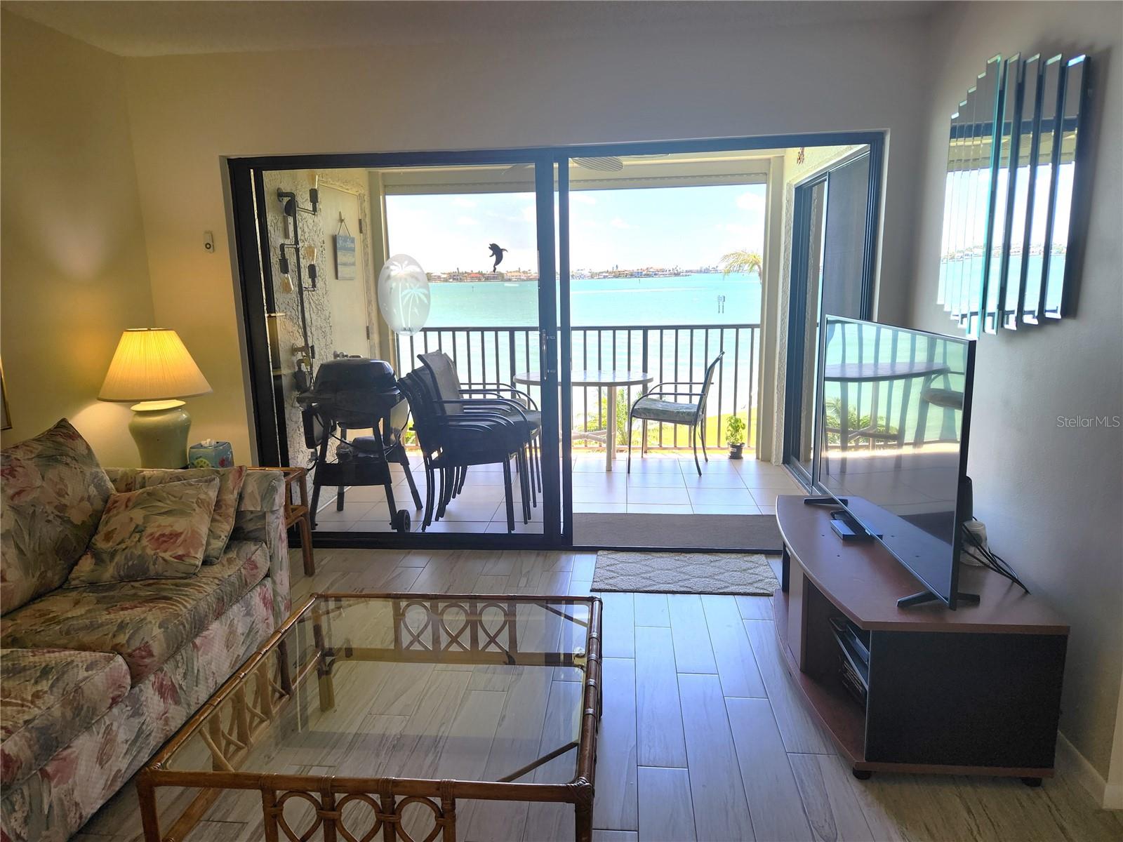 6287 Bahia Del Mar Cir #311 Property Photo 3