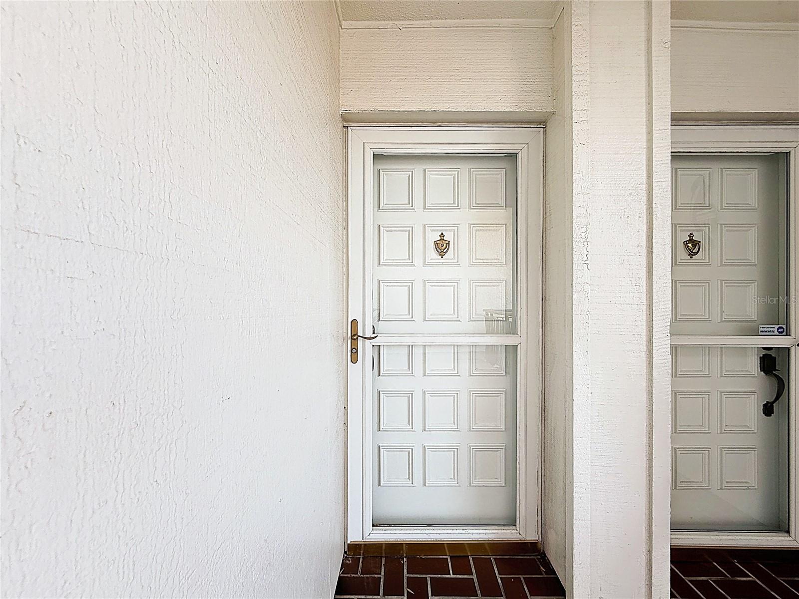 6211 Sun Blvd #211 Property Photo 2