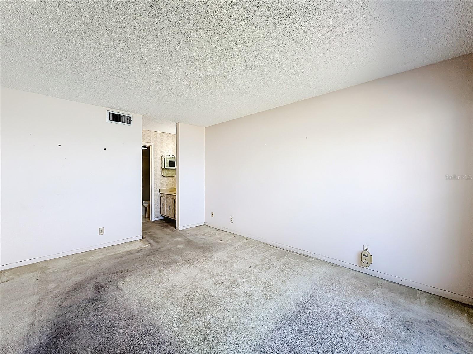 6211 Sun Blvd #211 Property Photo 10