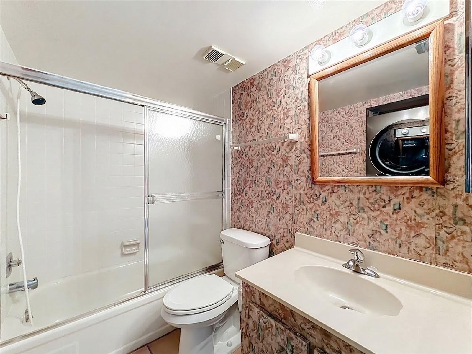 6211 Sun Blvd #211 Property Photo 18