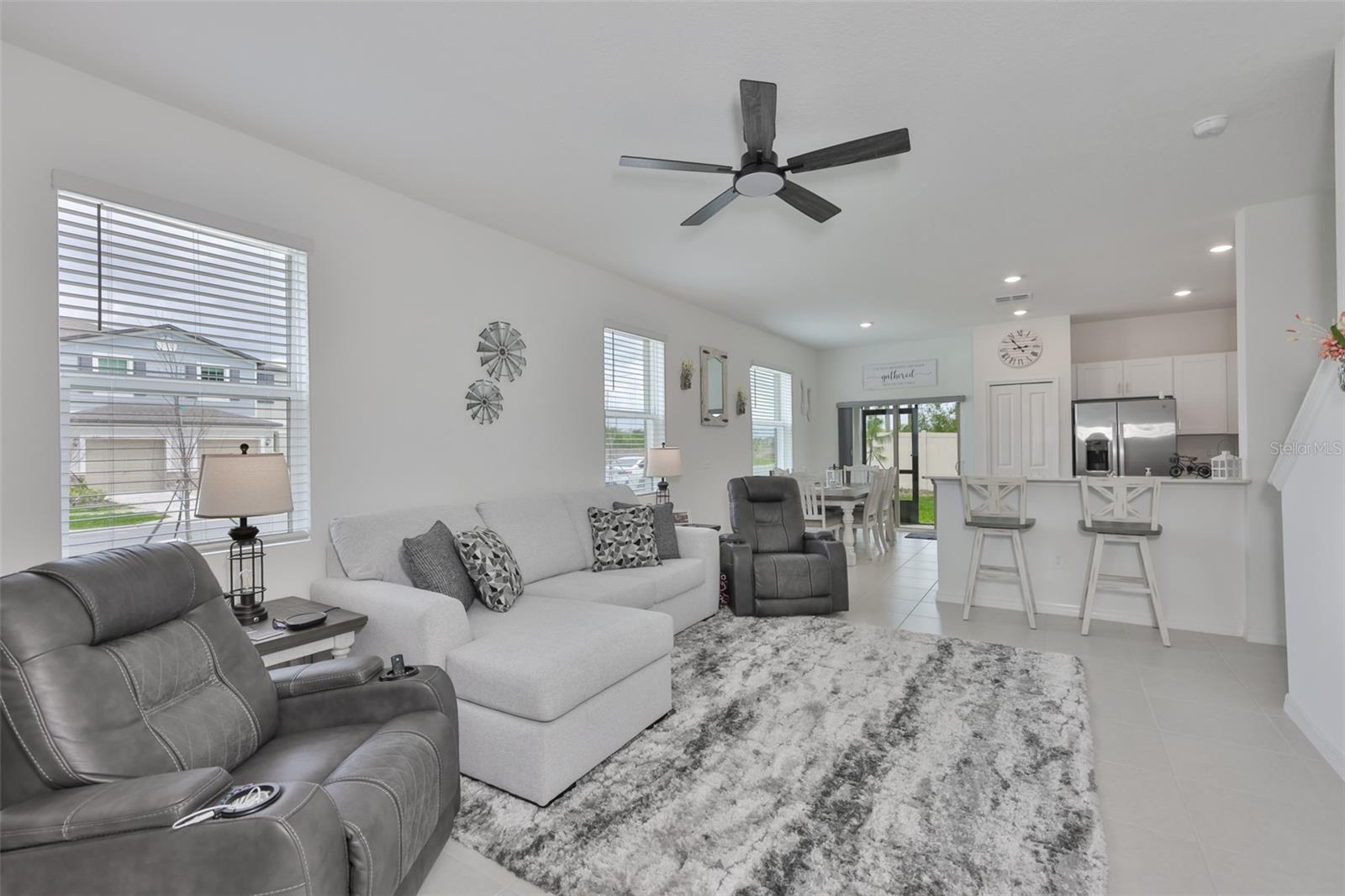 2661 Sunray Venus Way Property Photo 3