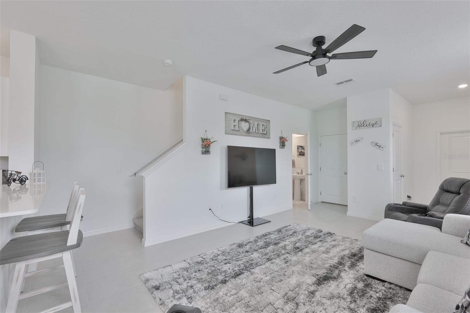 2661 Sunray Venus Way Property Photo 8