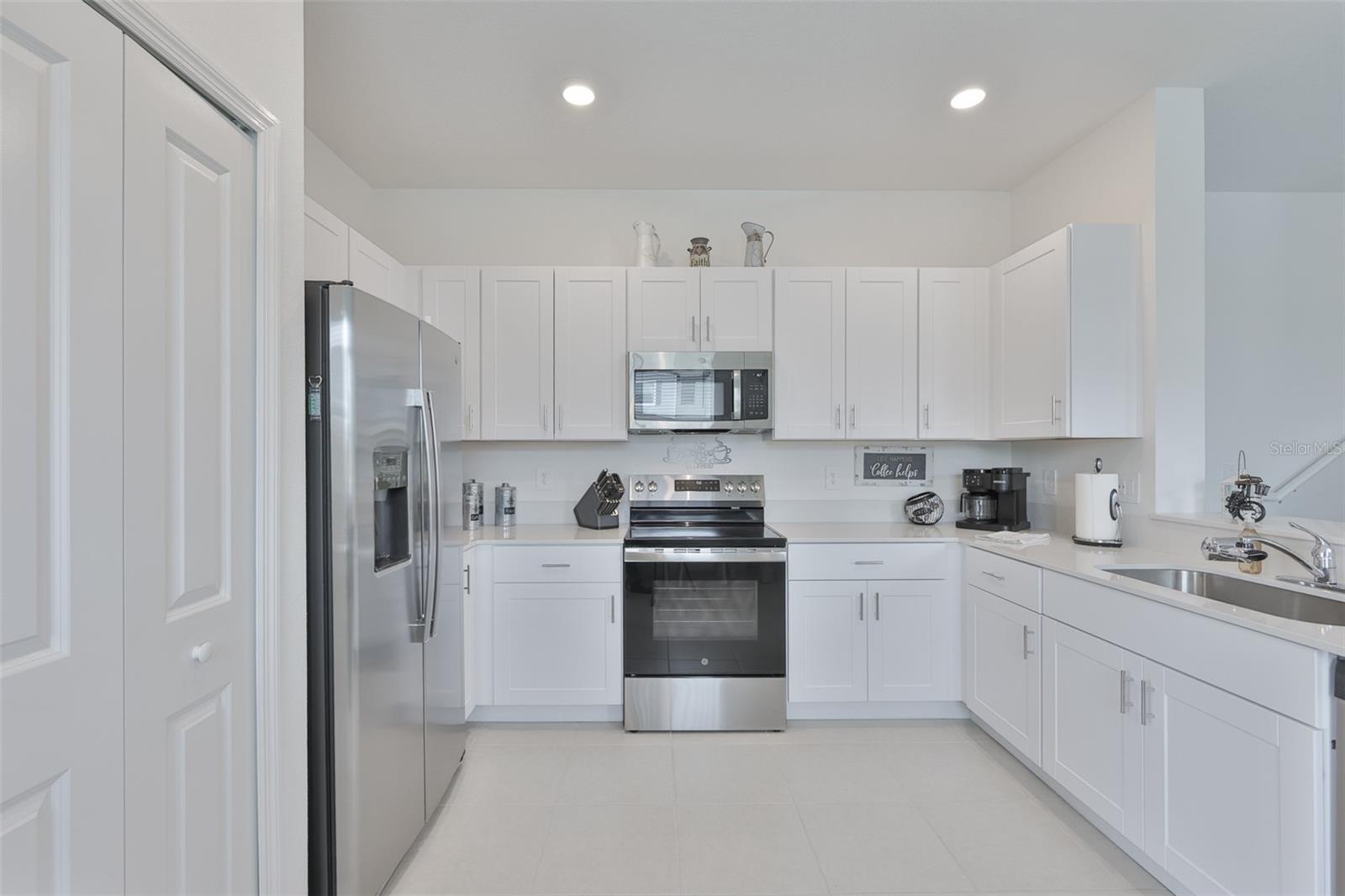 2661 Sunray Venus Way Property Photo 10