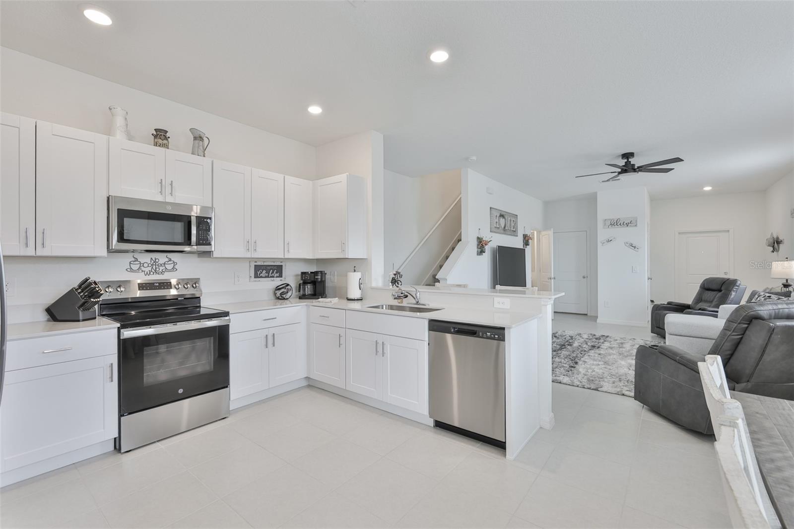 2661 Sunray Venus Way Property Photo 11