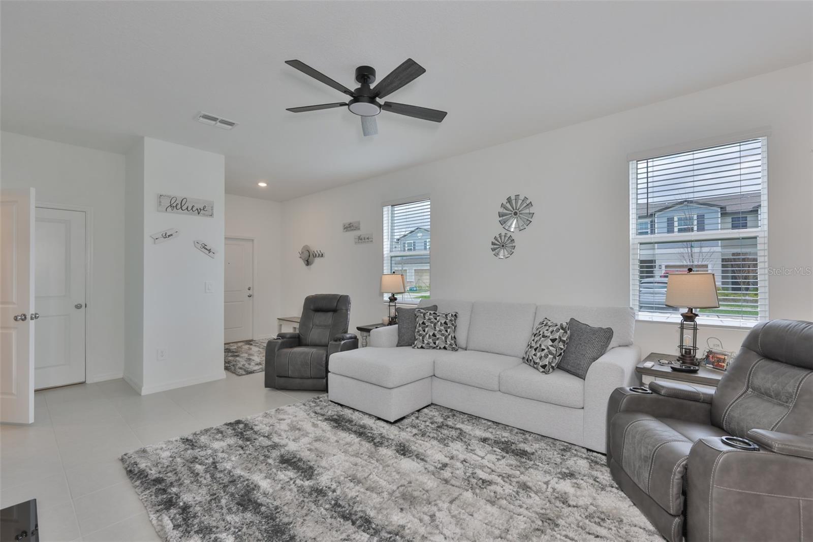 2661 Sunray Venus Way Property Photo 13