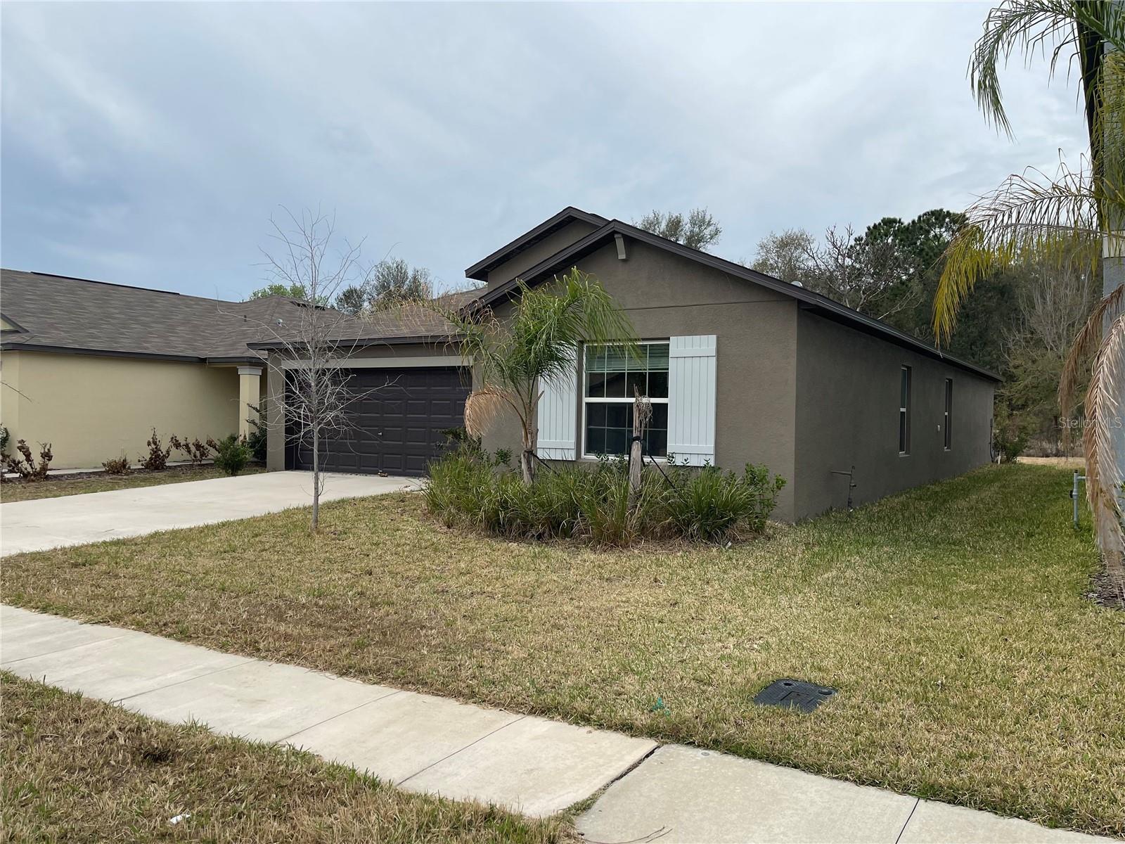 1700 Red Loop Property Photo 2