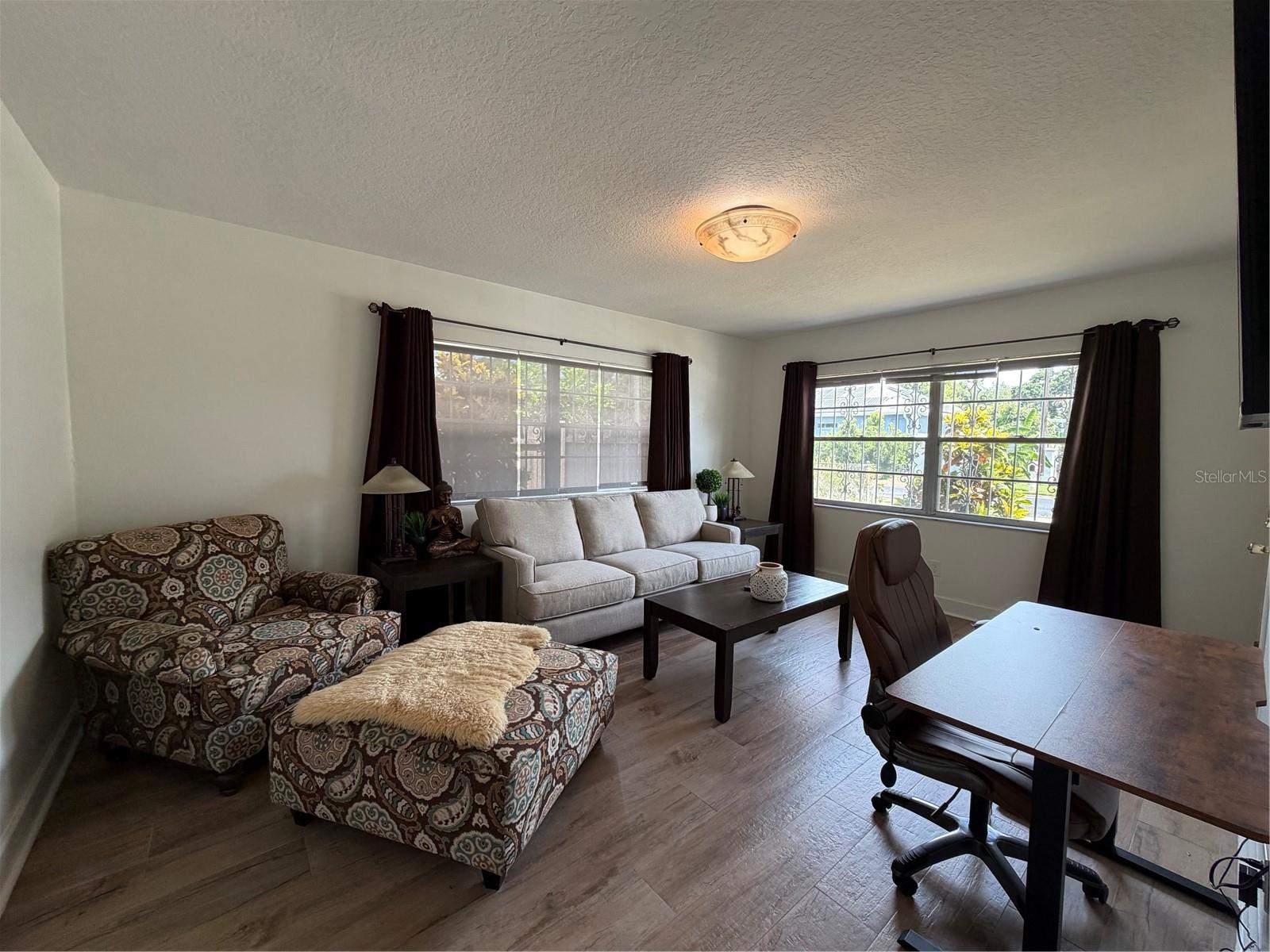 3230 W Saint Conrad St Property Photo 5