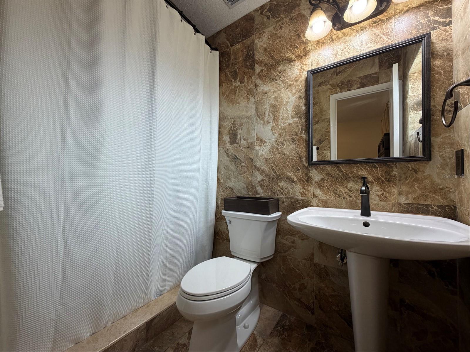 3230 W Saint Conrad St Property Photo 12