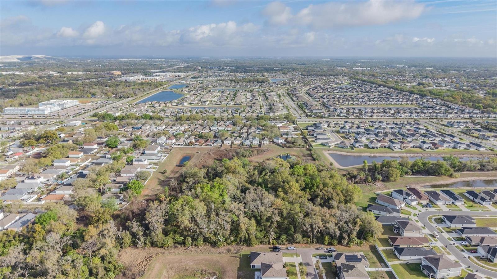 Miracle Mile Property Photo 13