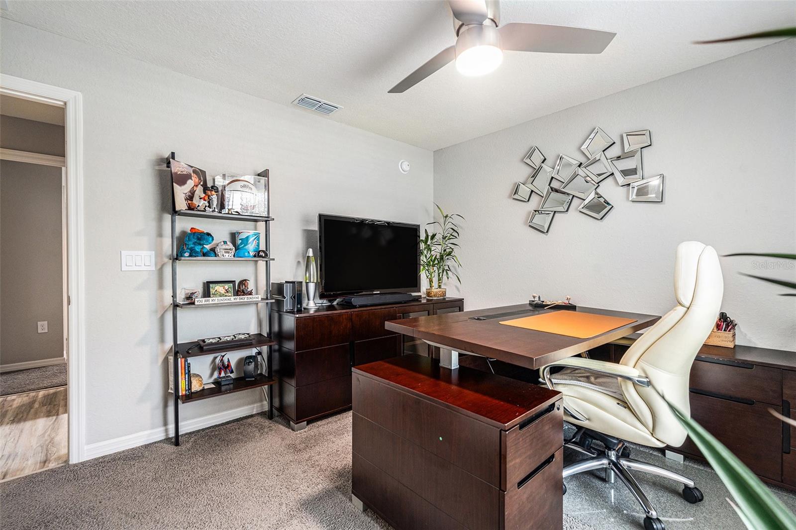 6436 Pebblebrooke Way Property Photo 7