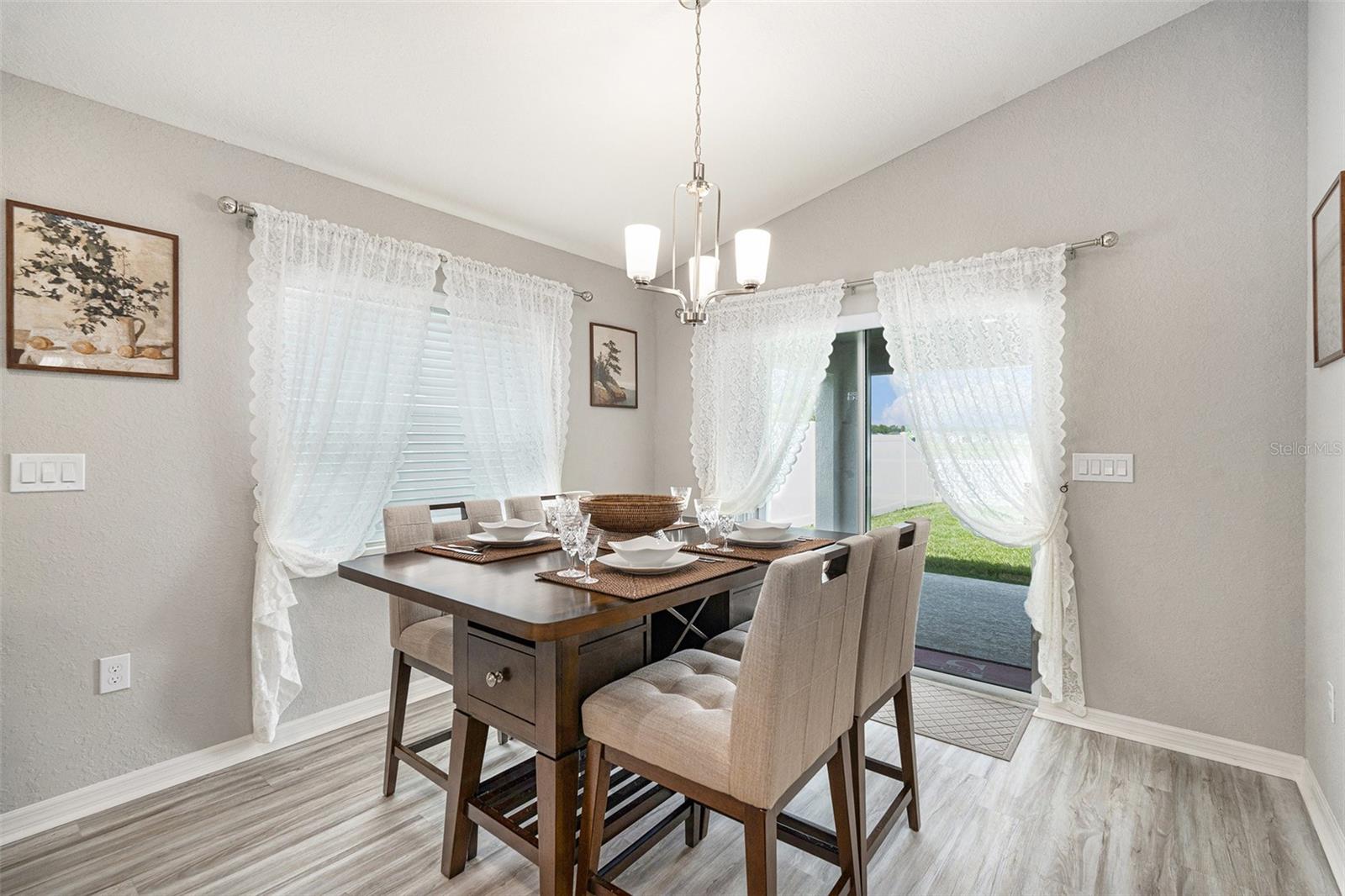 6436 Pebblebrooke Way Property Photo 11