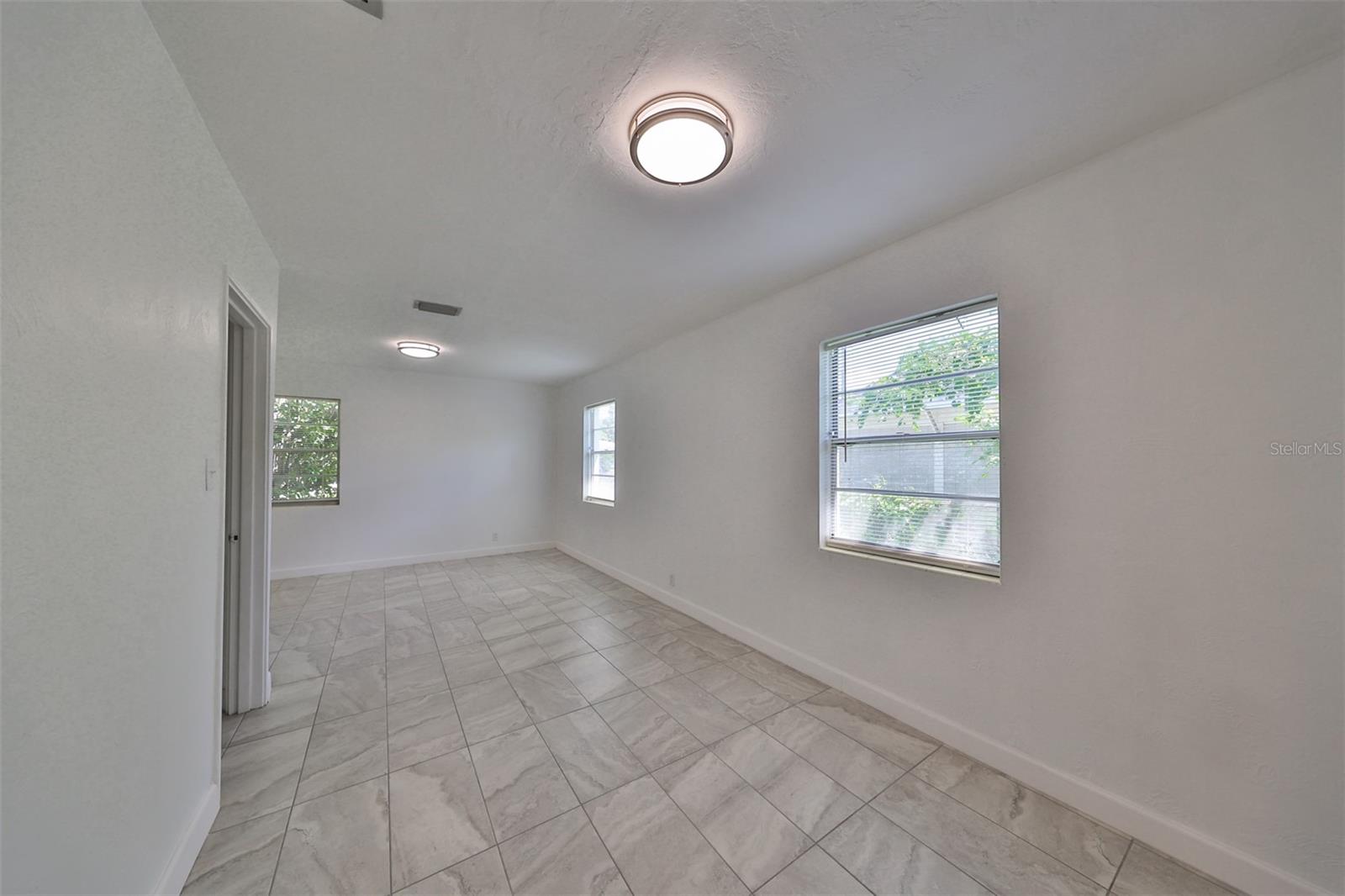 3908 W Wallace Ave Property Photo 16
