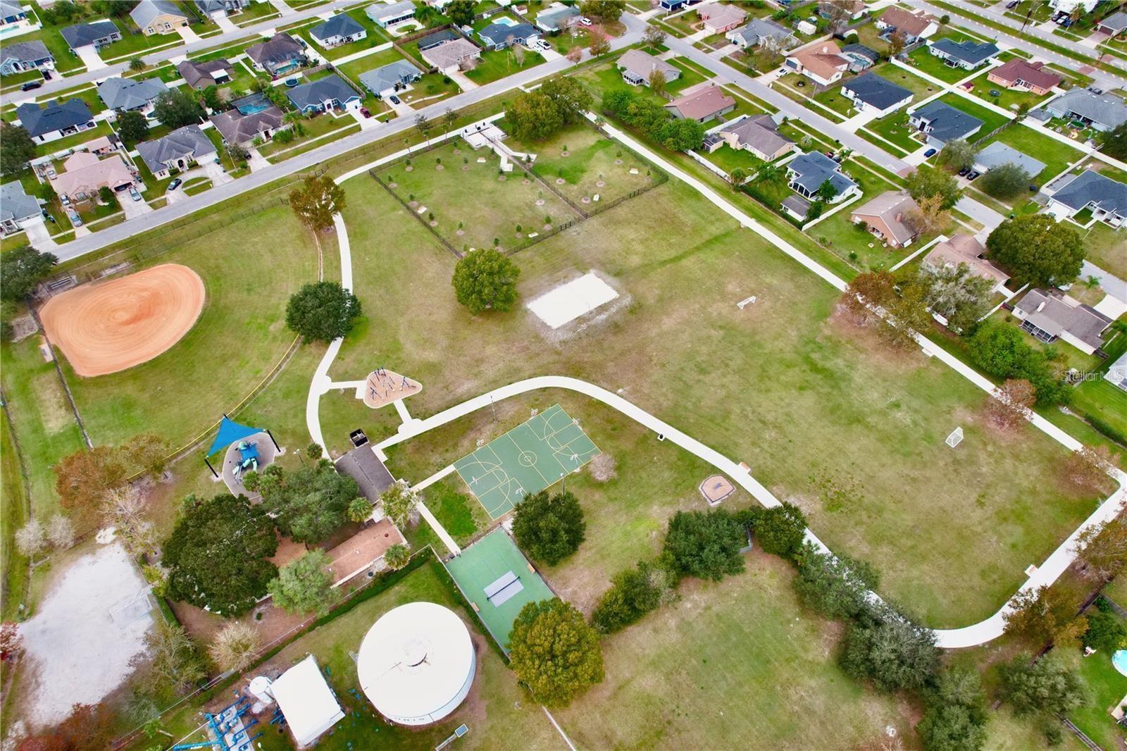 Quarterly Pkwy Property Photo 18