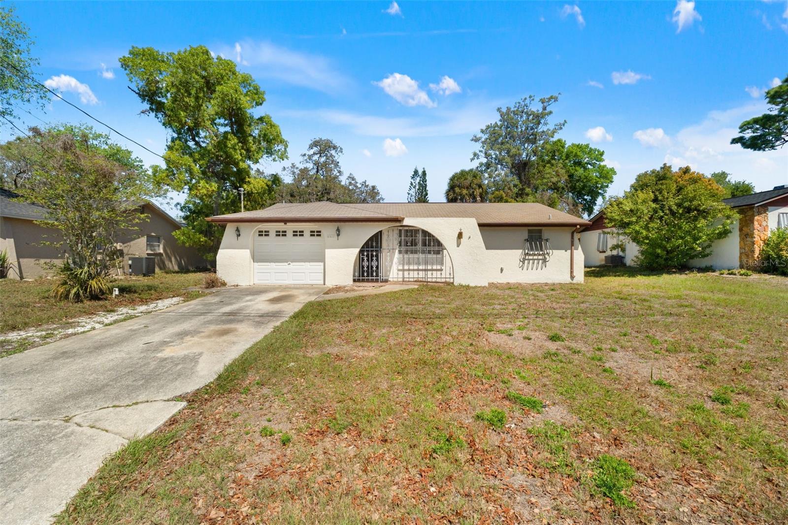 8511 Long Boat Ln Property Photo 2
