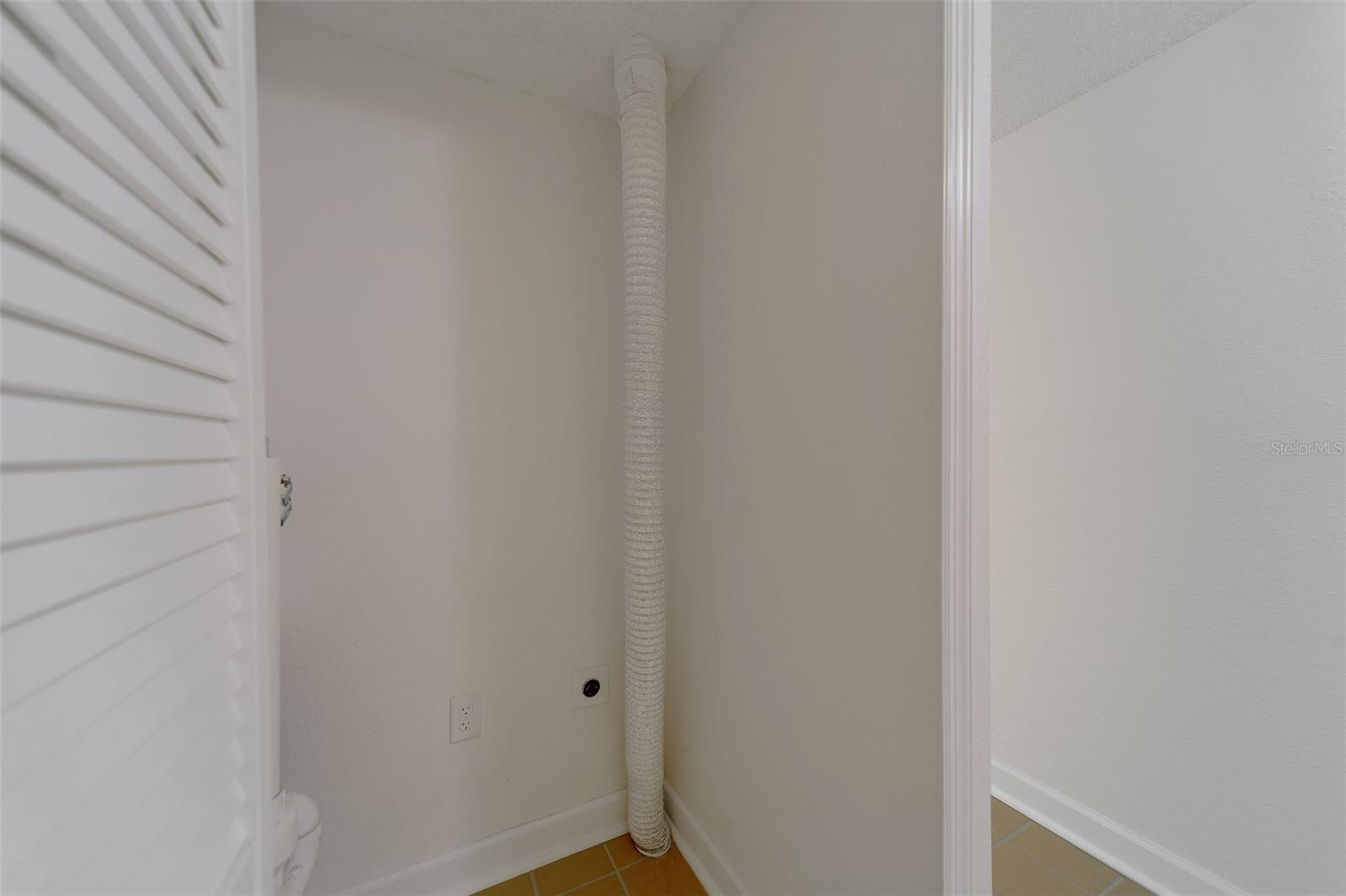 450 S Gulfview Blvd #208 Property Photo 24