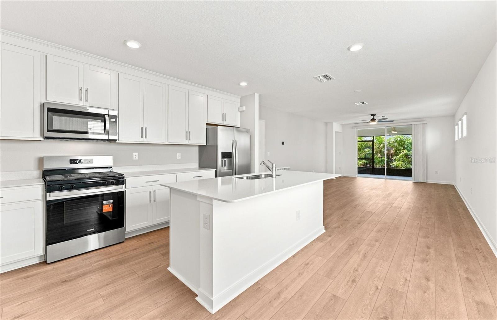 6287 Broad Field Ave Property Photo 3