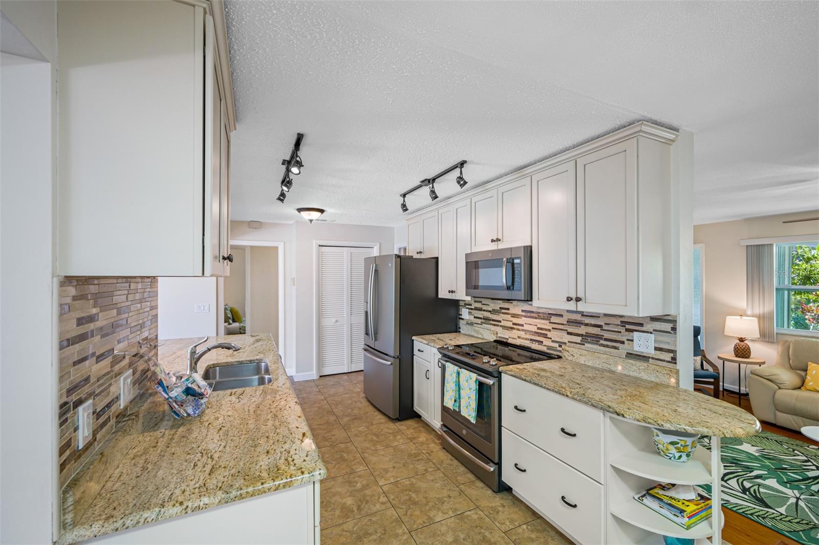 3749 Mckay Creek Dr Property Photo 13