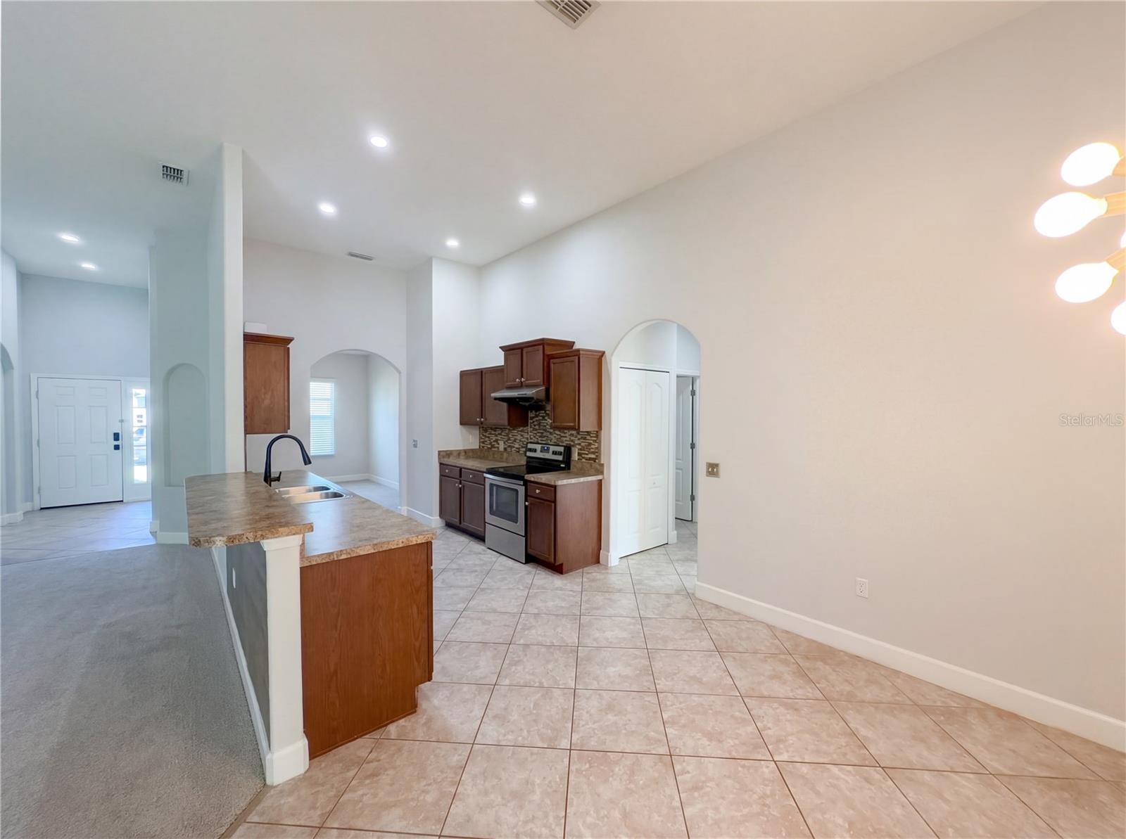 6326 Hickory Leaf Pl Property Photo 9