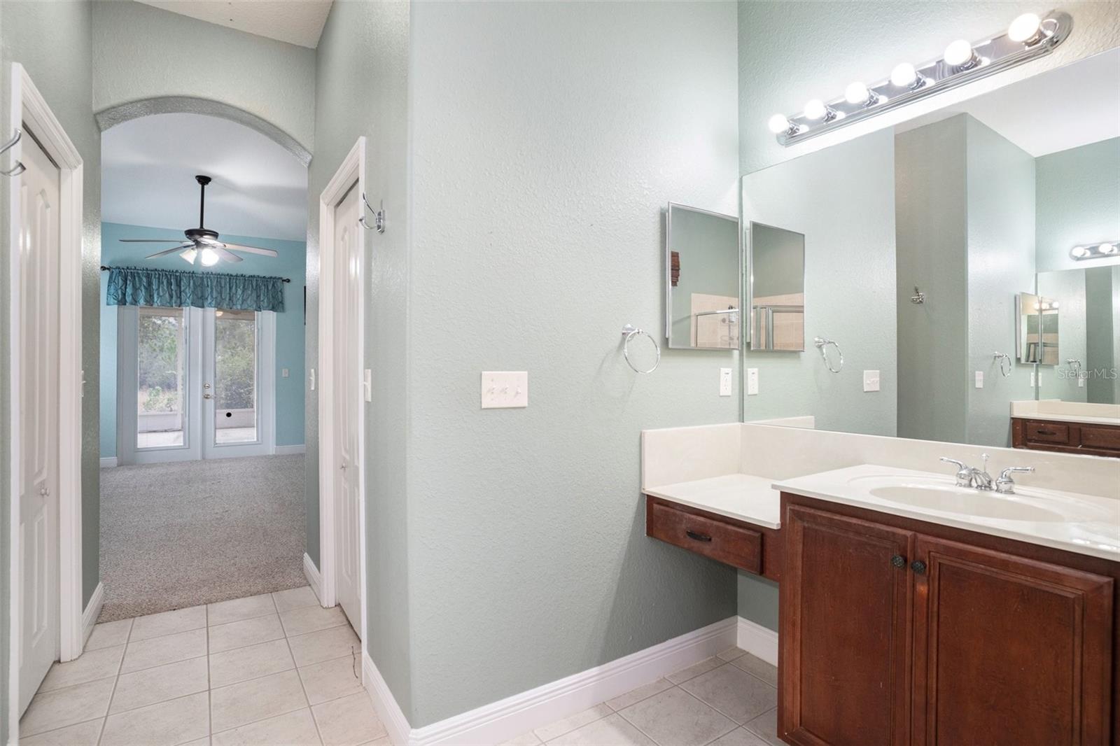 9916 Cleghorn Dr Property Photo 8