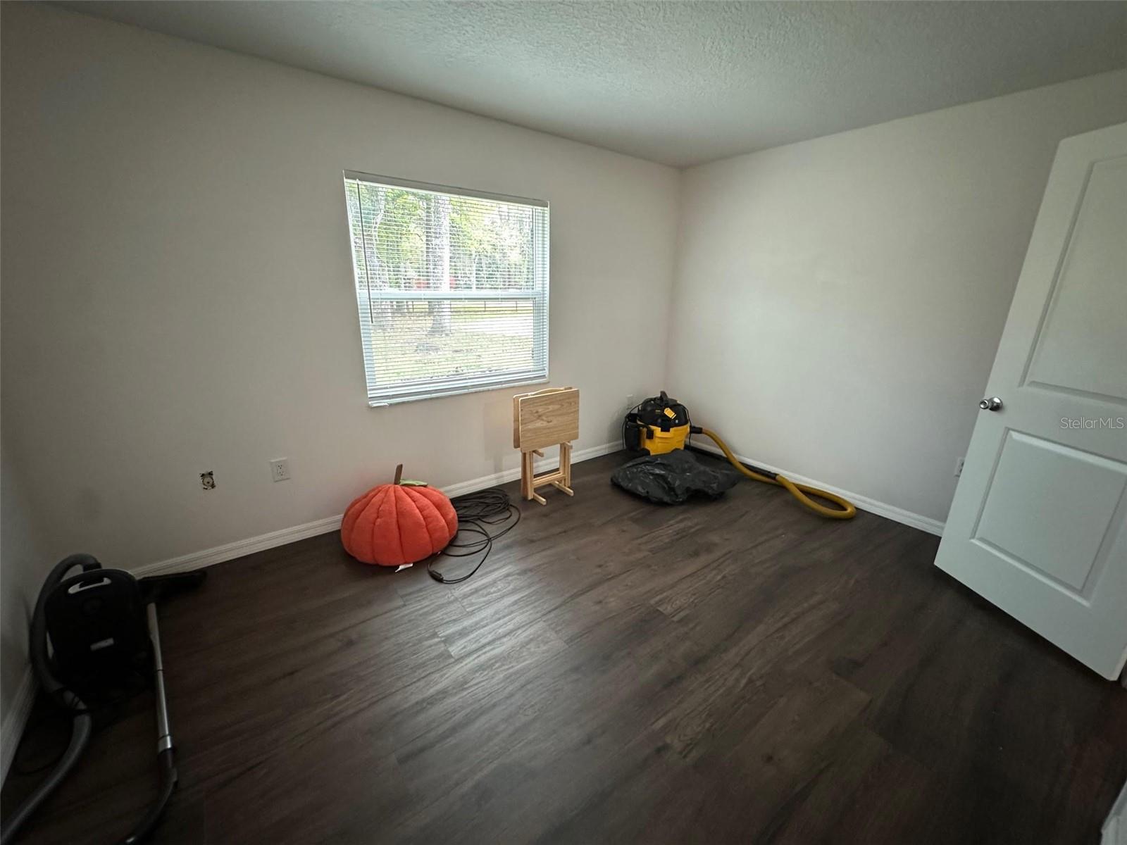 20403 Gamble Dr Property Photo 24