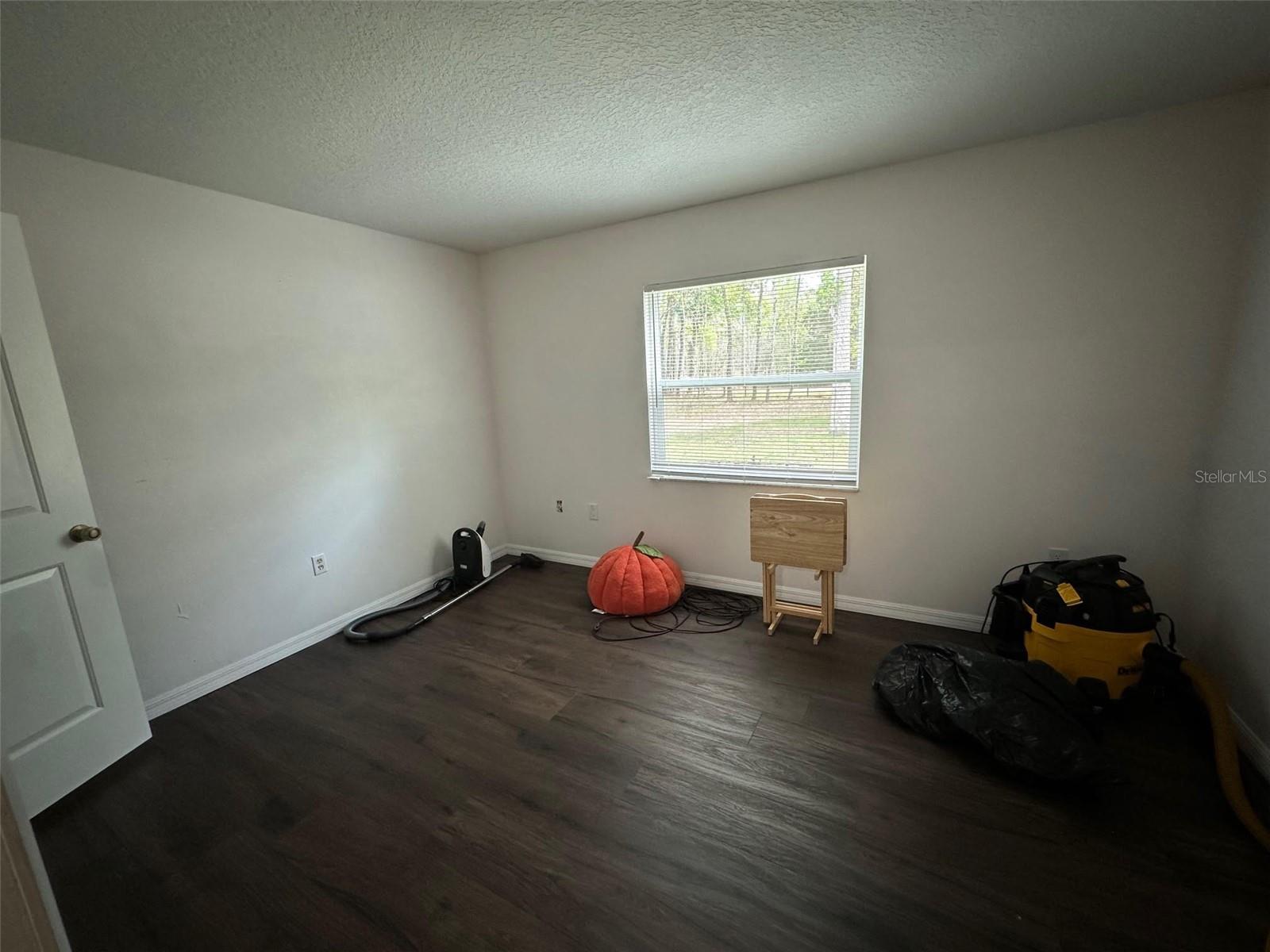 20403 Gamble Dr Property Photo 27