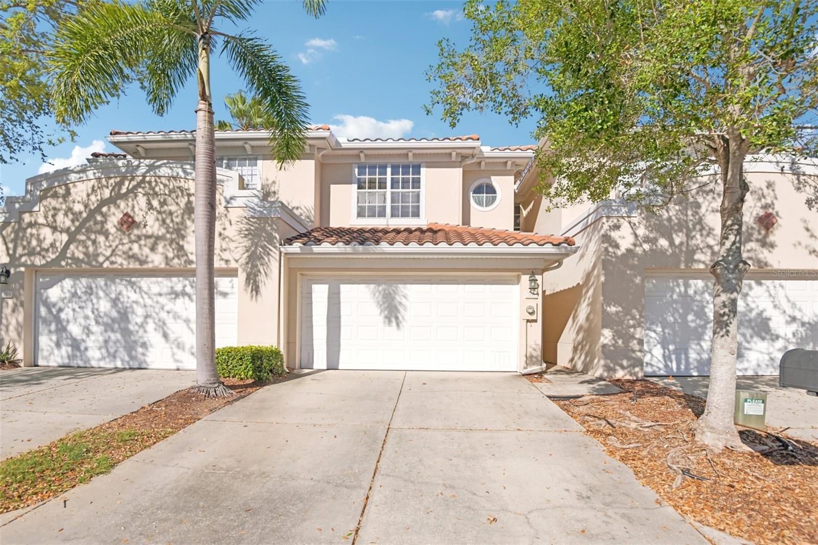 300 Valencia Cir Property Photo 1