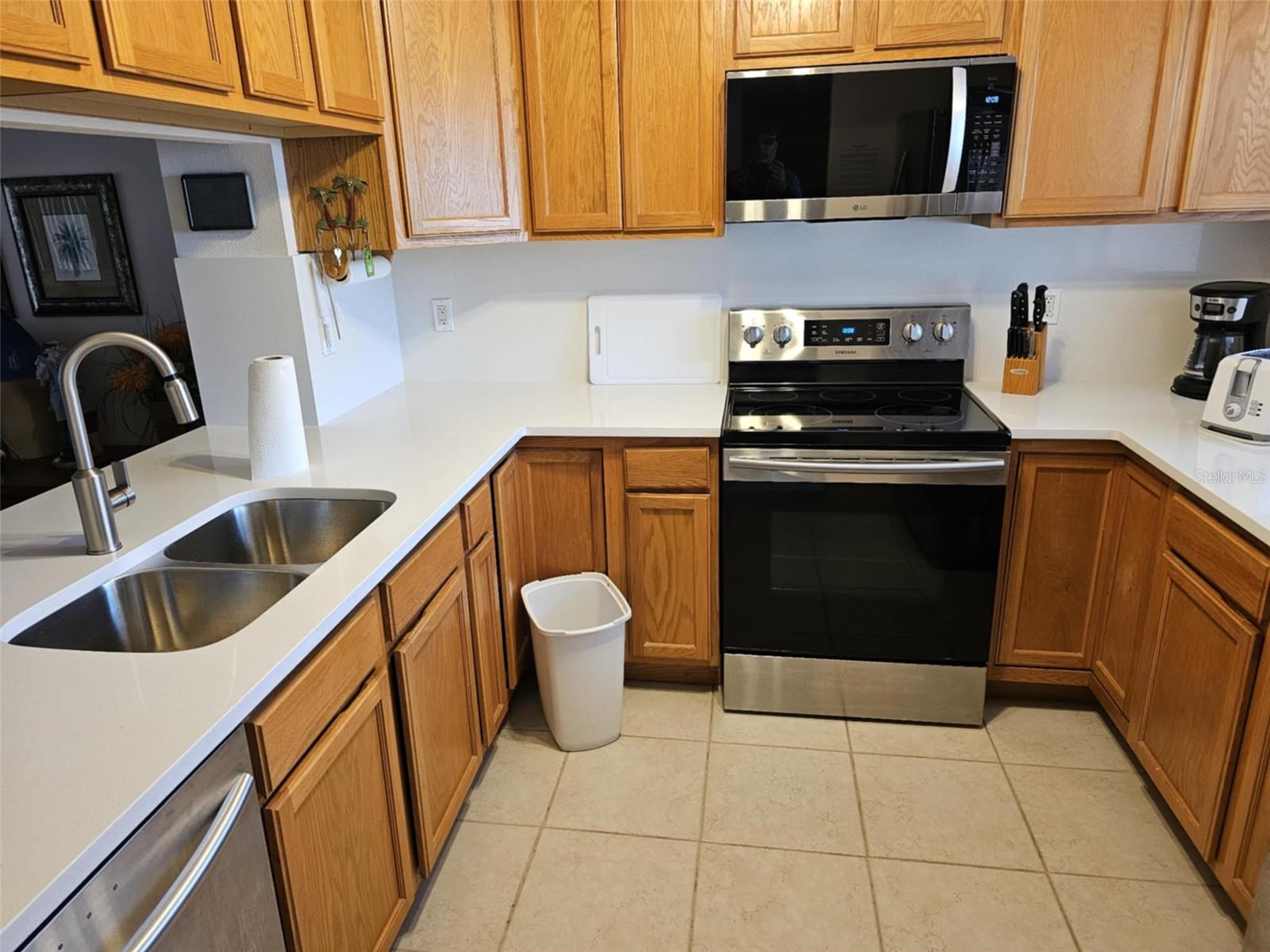 1669 Seascape Cir #1669 Property Photo 8