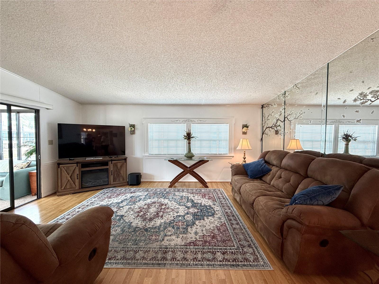 101 Saint George Ct Property Photo 8