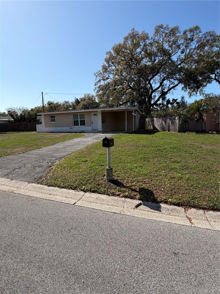 972 Cedarwood Ave Property Photo 2
