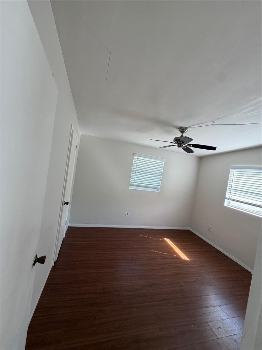 972 Cedarwood Ave Property Photo 7