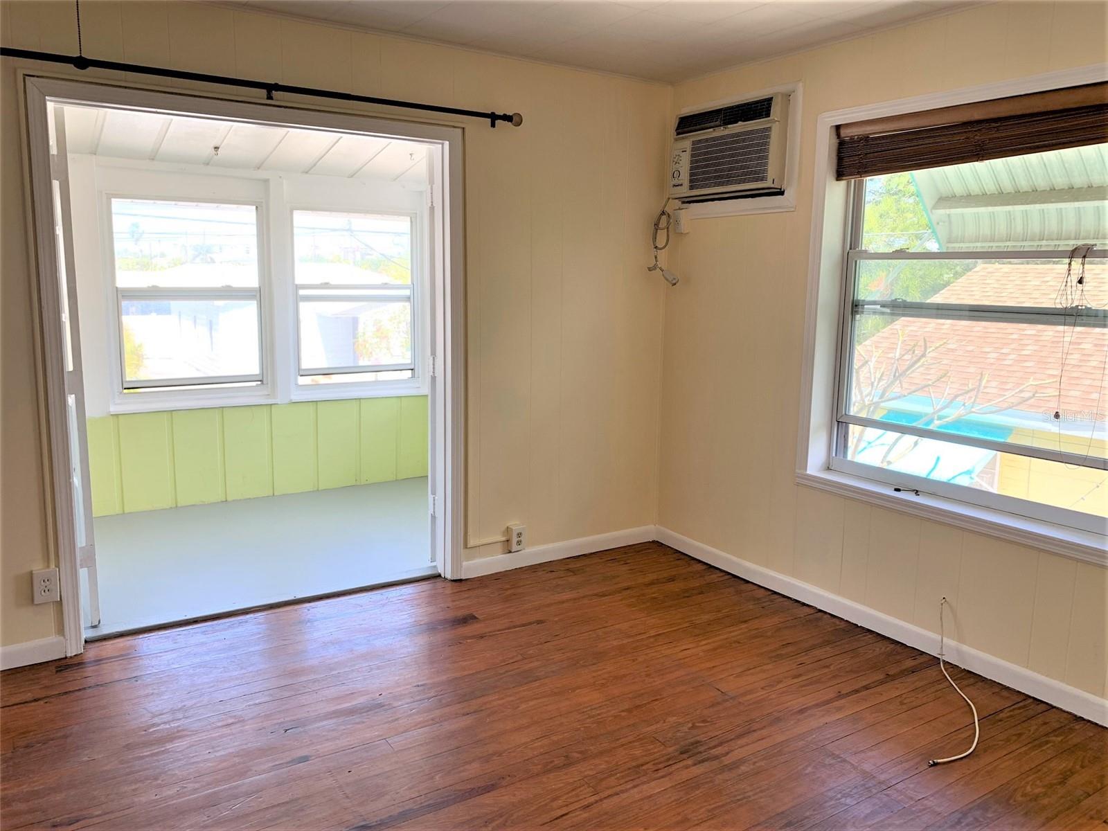 61 81st Ave #3 Property Photo 10