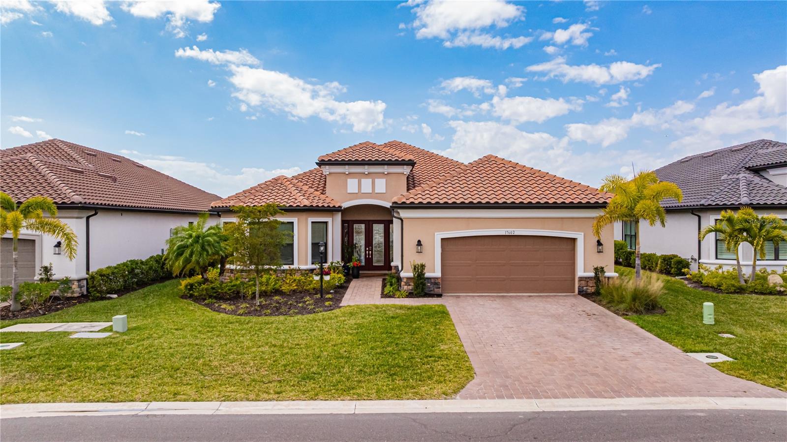 17602 Terracina Dr Property Photo 2